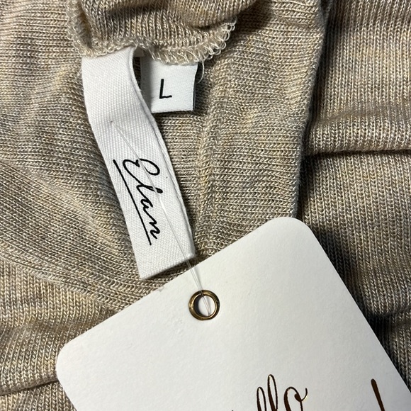 Top - Picture 8 of 9